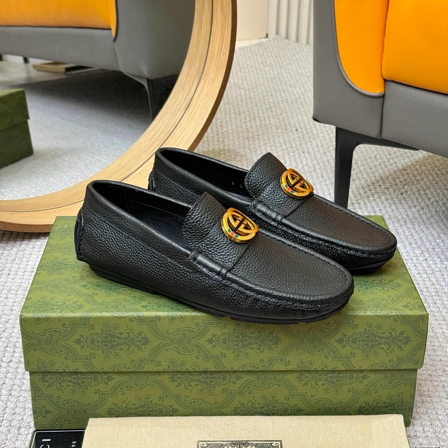 Men's shoes 💰420 (Yangli) Gucci* - the top version of Gucci classic beanie shoes! It is made of imported original cowhide and has a comfortable first layer of sheepskin lining! Original wear-resistant rubber outsole! High quality products! Size 38-46, with shoe dial, cloth bag, card